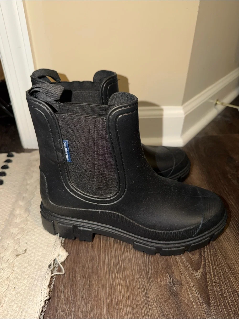 Black Ankle Rain Boots